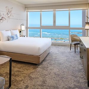 Zimmer mit Kingsize-Bett und mit Ozeanblick
